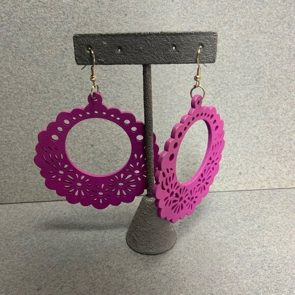 Dangle Hoop Pierced Earrings Magenta Purple Large Floral Wooden Exotic Bohemian - Picture 1 of 3